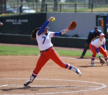 Florida Softball Heads West For Judi Garman Classic