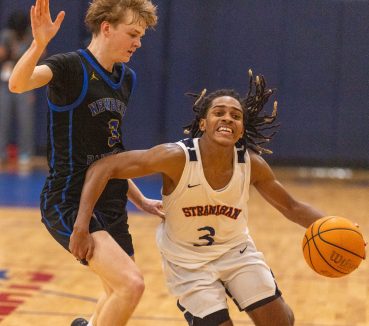 Newberry Boys Basketball Advances to Second Round