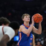 Florida Gators forward Thomas Haugh (10) shoots a free throw during the second half against the Texas Longhorns at Moody Center.