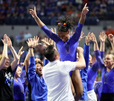 Florida Gymnastics Upsets No. 2 LSU on Senior Night