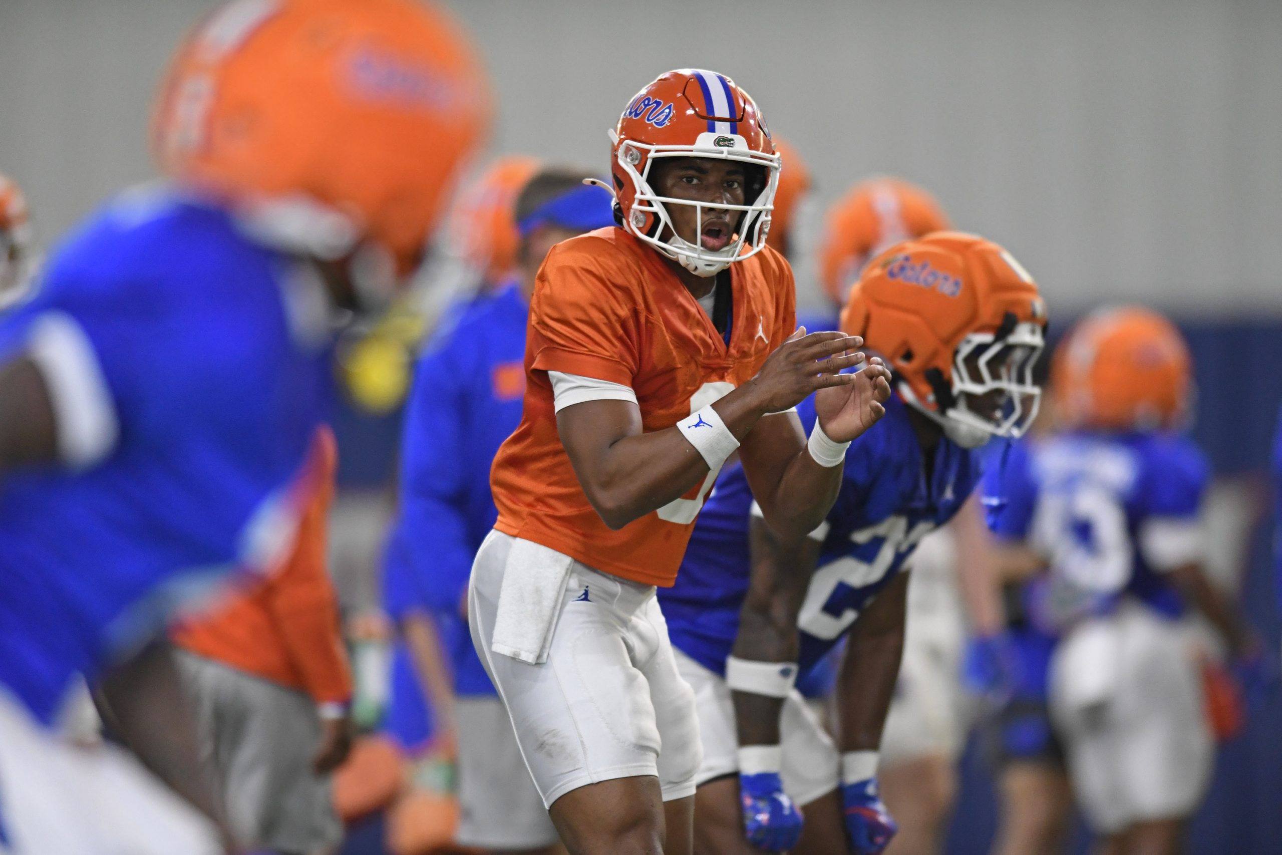 Florida quarterback Tramell Jones Jr. (9) looks at the reciever as the Florida Gators practice on Tuesday, March 10, 2026, at the James W. "Bill" Heavener Football Training Center in Gainesville, Fla.