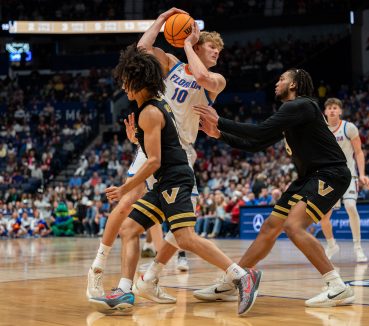 SEC Semifinal Stunner: Top Seed Florida Falls to Vanderbilt