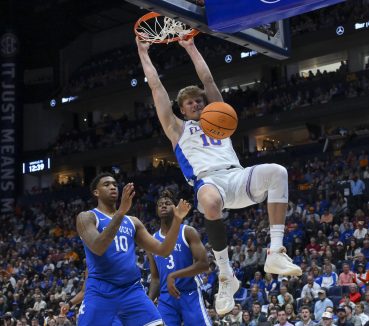 Gators Hold Off Late Kentucky Rally, Advance in SEC Tournament