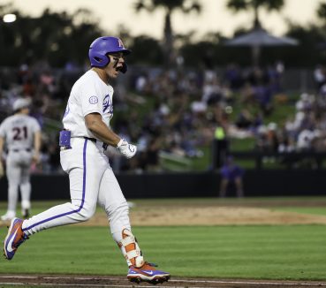 No. 20 Florida Baseball Tops No. 13 Auburn in Series Opener