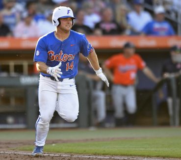Florida Baseball Drops Game 2 to Auburn, 5-3