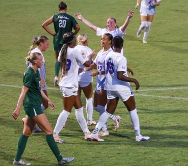 No. 20 Florida Soccer Routs Jacksonville to Cap Undefeated Homestand