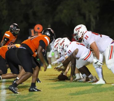 Hawthorne Dominates Williston for 37-0 Win