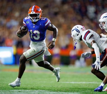 Gators Roll Over FAU in Jon Sumrall’s Debut