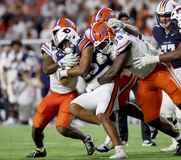 Florida Defense Focused on Finishing vs. No. 4 Ole Miss
