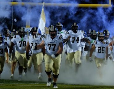 Gritty Buchholz Football Remains Undefeated After Second-Half Rally