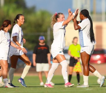 Florida Seniors Take Center Stage Against Youngstown State