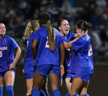 Florida Soccer Ties No. 25 Auburn Despite Late Red Card