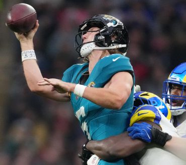 Jaguars Lean on Last Year’s London Rout in Return Trip vs. Eagles, Texans