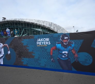 Home Away from Home: Jaguars Prep for Eagles in London