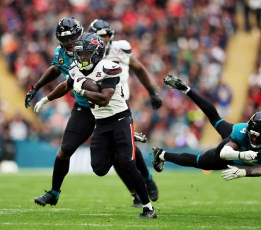 Jaguars Fall Short on Texans’ Late Field Goal in London